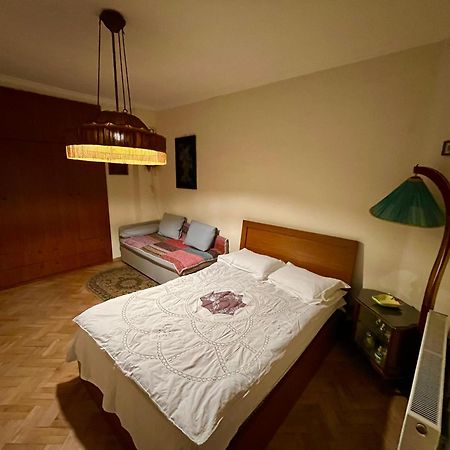 Cozy And Center Apartment Tbilisi Exterior photo